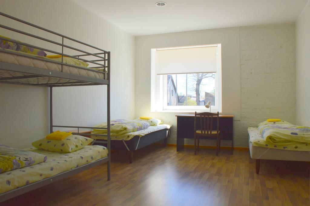 Saare Automatic Hostel Parnu Ngoại thất bức ảnh
